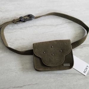 ROXY | BNWT Fruit Punch Fanny Pack Belt - Thyme